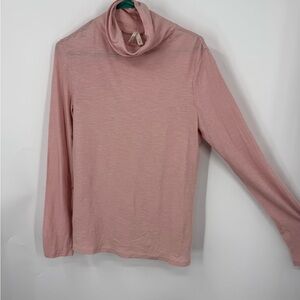 Pact 100% organic cotton, Soft Pink Neck basic top L